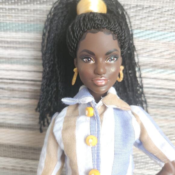 Custom aa barbie model muse styled in modern fashion - Picture 2 of 10